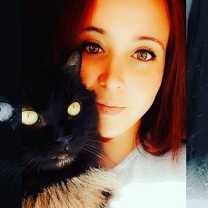 Meet your Posher, Tania